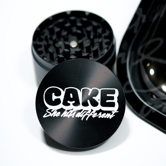 CAKE Bold Black // Grinder
