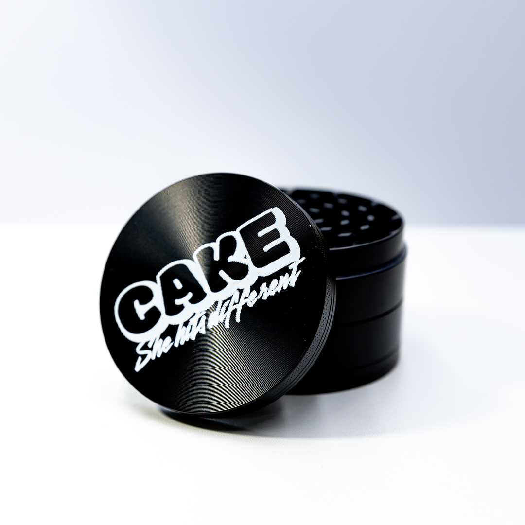 CAKE Bold Black // Grinder